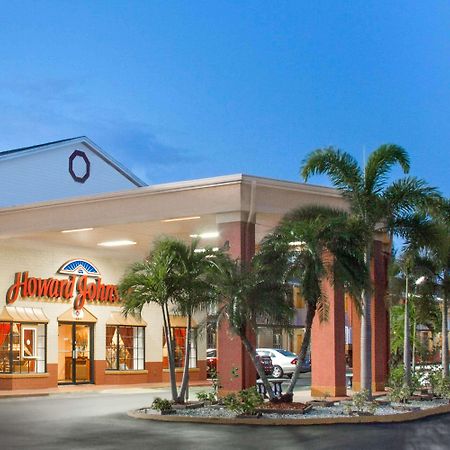 Howard Johnson By Wyndham Ft. Myers Fl Fort Myers Exterior foto