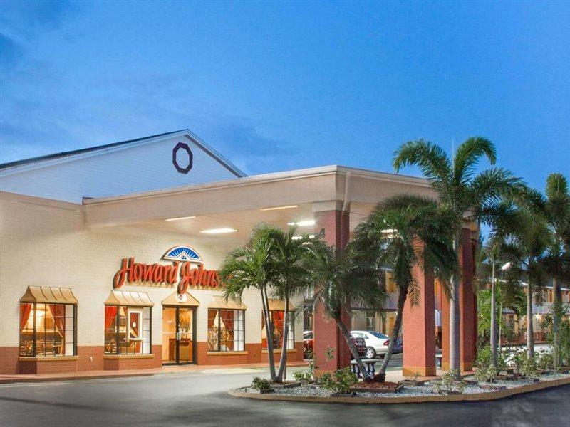 Howard Johnson By Wyndham Ft. Myers Fl Fort Myers Exterior foto